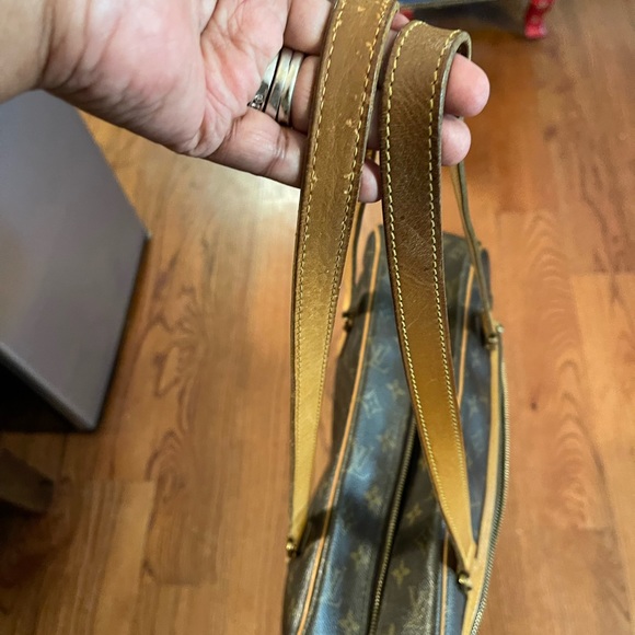 Authentic Louis Vuitton Monogram Cite GM - Picture 15 of 16